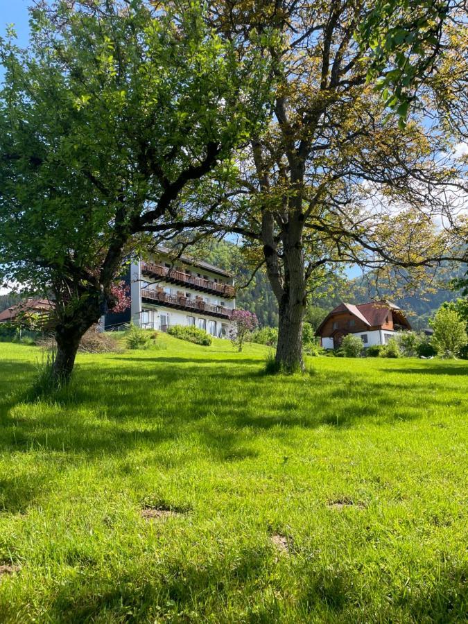 Berghaus Gesaeuse Pension Weng im Gesause Esterno foto